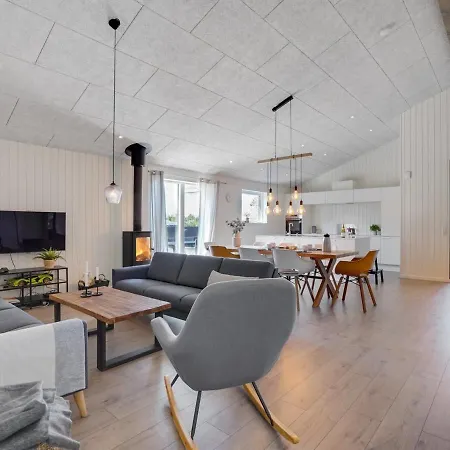 Holiday home Grimar - 600m From The Sea In Nw Jutland By Interhome